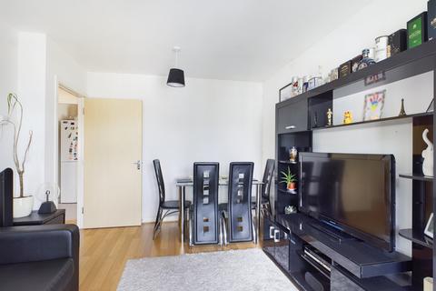 54 Ebdon Way, Torquay, TQ1 4FE