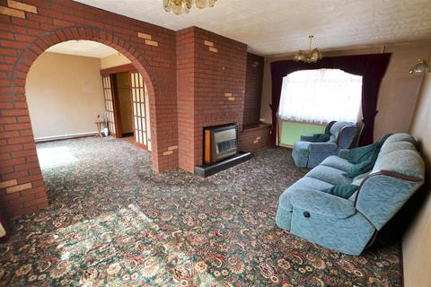 22 Costiland Drive, Bristol, BS13 8DU