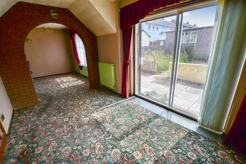 22 Costiland Drive, Bristol, BS13 8DU
