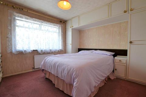 22 Costiland Drive, Bristol, BS13 8DU