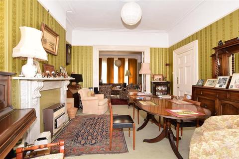 142 Borstal Road, Rochester, ME1 3BB