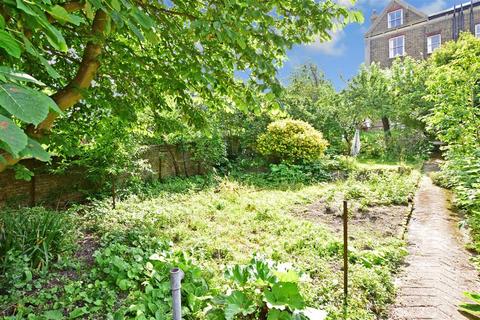 142 Borstal Road, Rochester, ME1 3BB