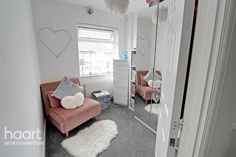 51 Bowden Road, Northampton, NN5 5LT