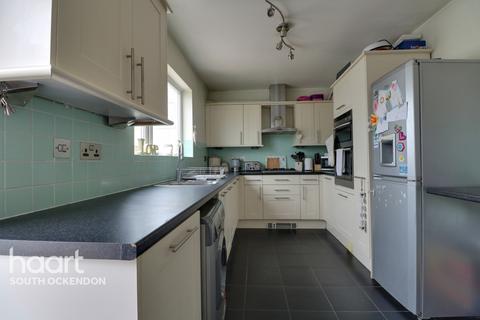 171 Garron Lane, South Ockendon, RM15 5LA