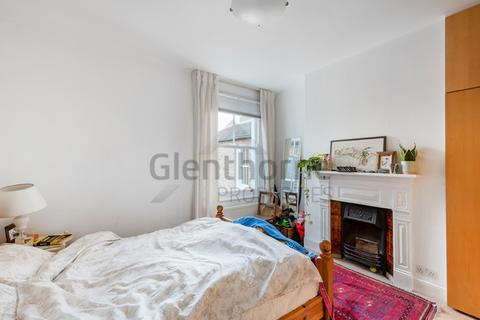 2 bedroom flat to rent, Harbord Street, Fulham , London SW6
