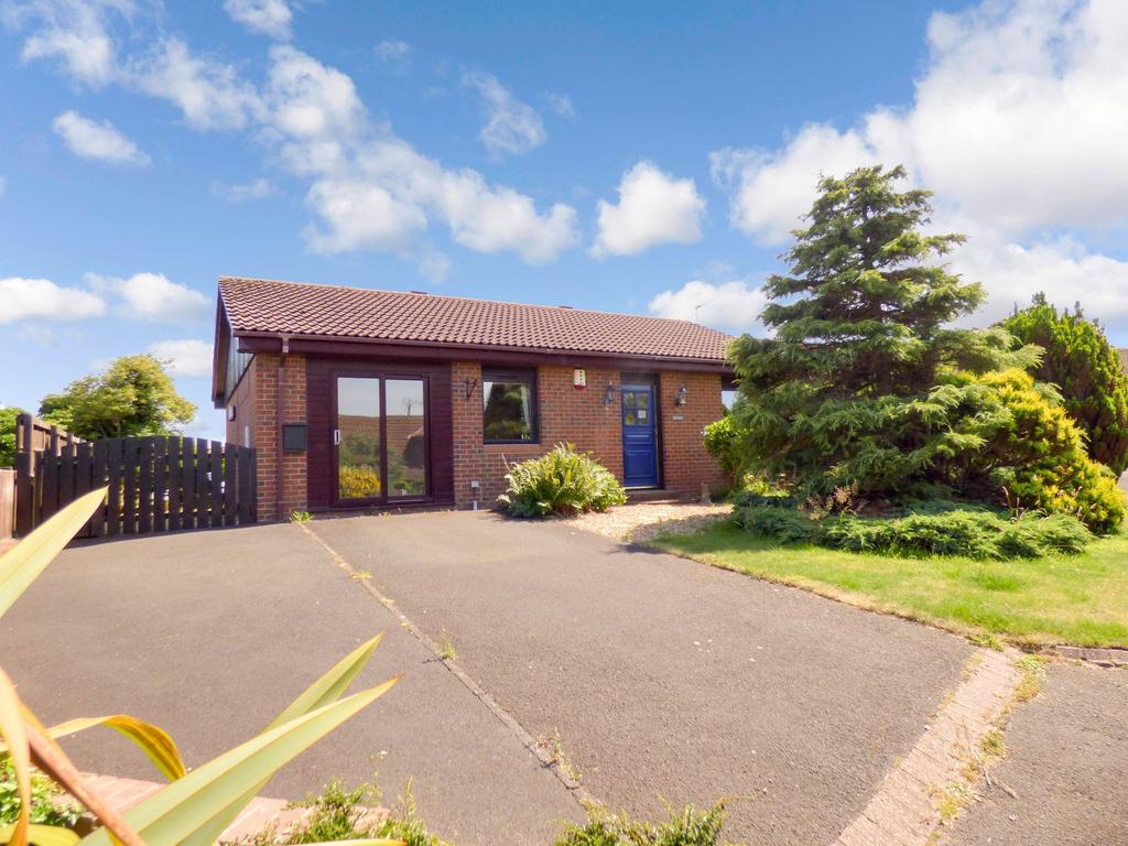 Mariners View, Amble, Morpeth... 2 bed bungalow £240,000