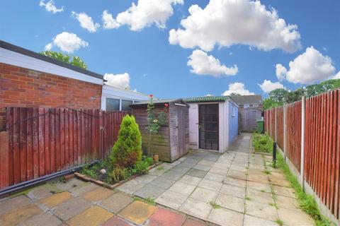 31 Woodrush Way, Romford, RM6 5BL