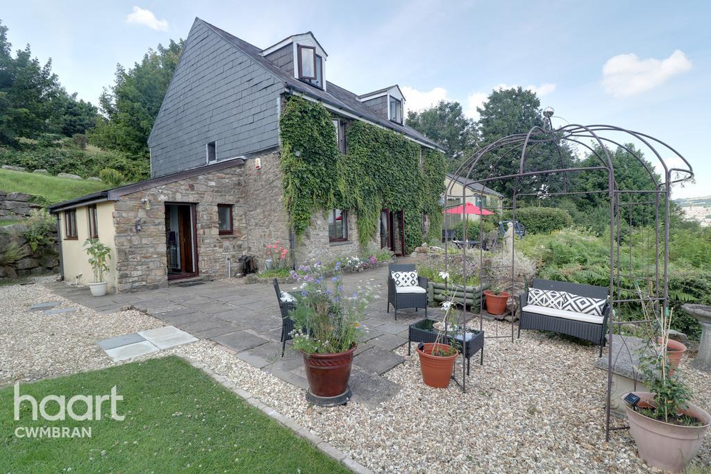 Tranch, Pontypool 3 bed detached house £530,000