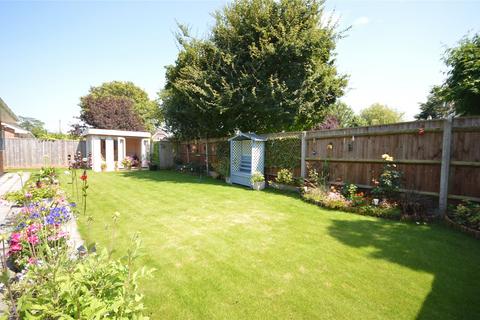 3 bedroom bungalow for sale, Pinetops Close, Pennington, Lymington, SO41