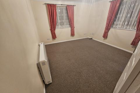 1 bedroom apartment to rent, Burns Court, Meadowvale Gardens , Kings Lynn PE30