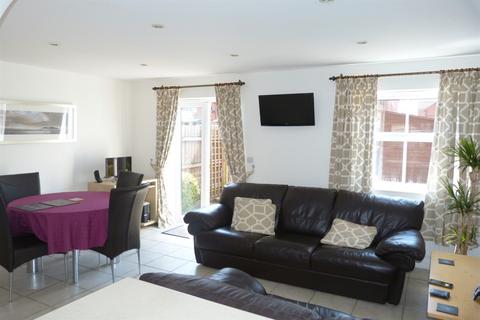 7 Railway View, Hereford, HR1 1DD
