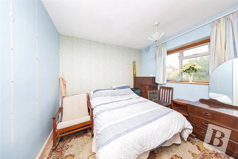 27 Forth Road, Upminster, RM14 1PX