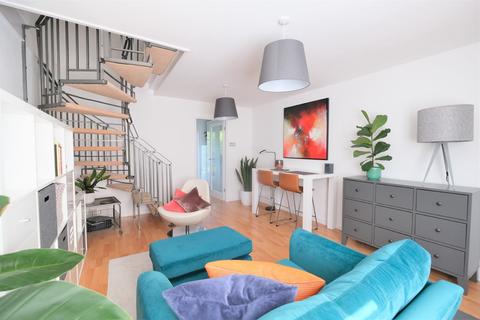 9 Doveney Close, Orpington, BR5 3WE
