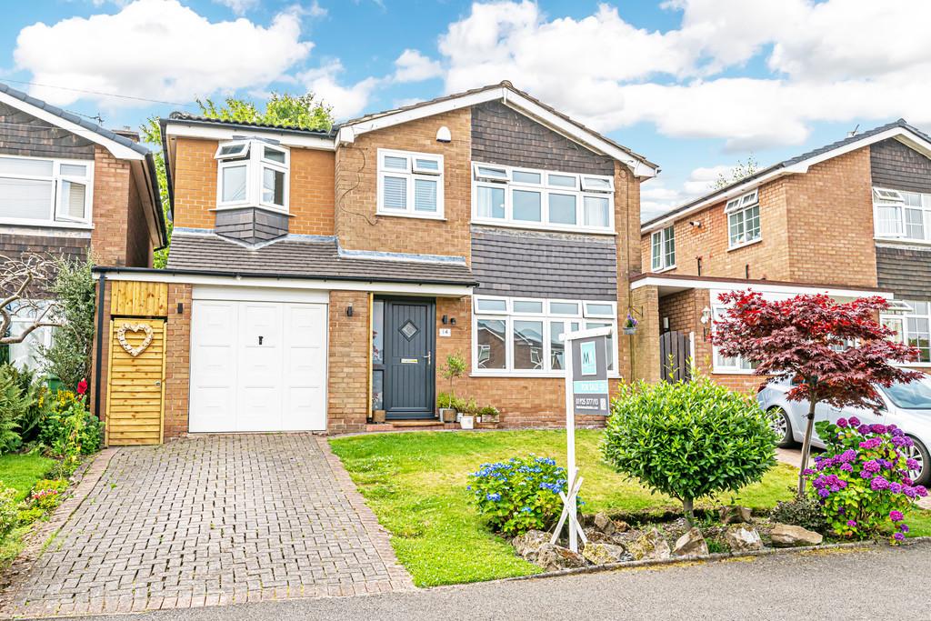 Kingsley Drive, Appleton, Warrington... 4 bed detached house £400,000