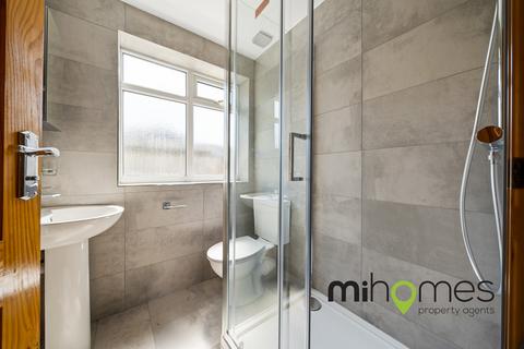2 bedroom detached bungalow to rent, Durnsford Road, Bounds Green, N11
