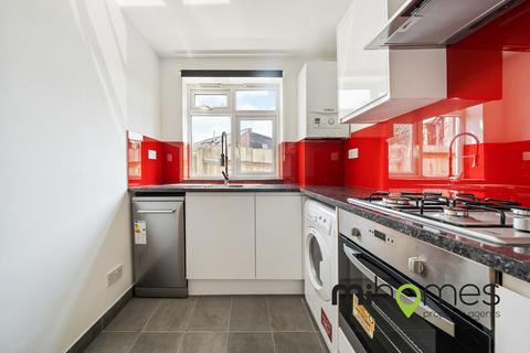 2 bedroom detached bungalow to rent, Durnsford Road, Bounds Green, N11