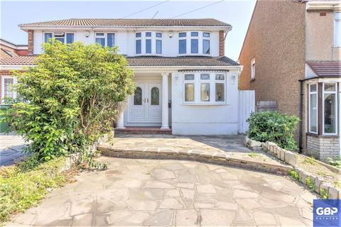 34 Mount Pleasant Road, Romford, RM5 3YL