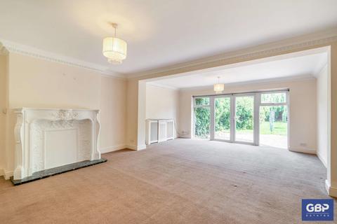 34 Mount Pleasant Road, Romford, RM5 3YL