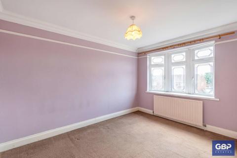 34 Mount Pleasant Road, Romford, RM5 3YL
