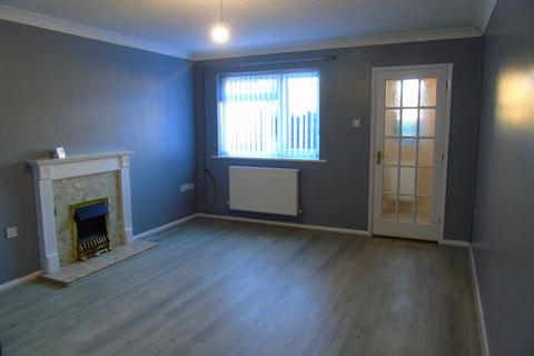 2 bedroom semi-detached house to rent, Seathwaite Road, King's Lynn