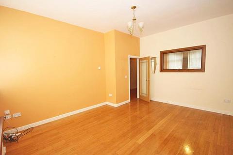 Flat 2, Hope House Hope Street, Grimsby, DN32 7QL