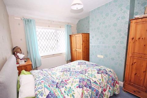 33 Clarendon Road, Grimsby, DN34 5SE