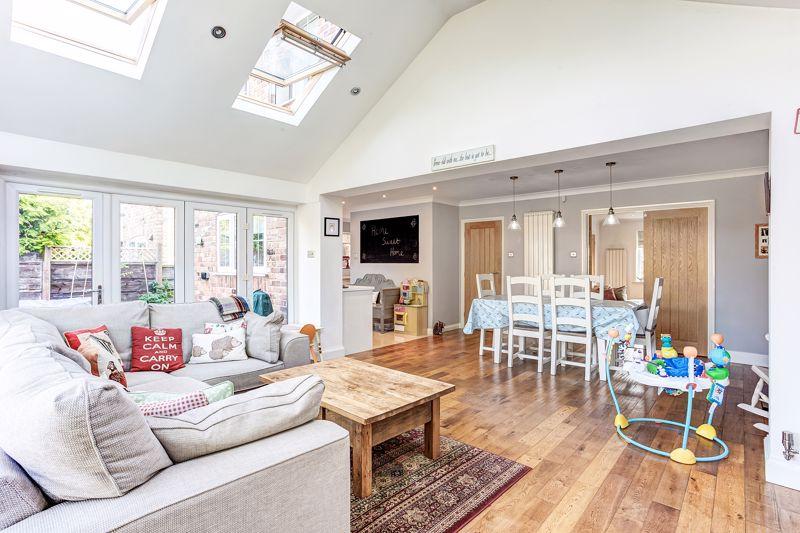 Living dining area