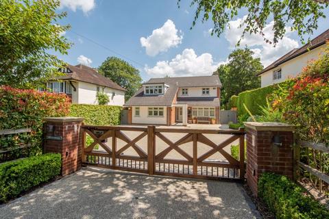 The Gatehouse Hooke Road, East Horsley, Leatherhead, KT24 5DY