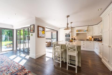 The Gatehouse Hooke Road, East Horsley, Leatherhead, KT24 5DY
