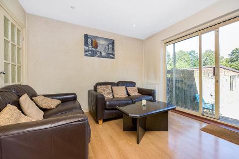61 Warren Road, Orpington, BR6 6JF