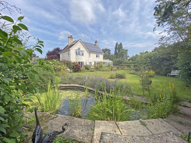 Catwell, Williton 4 bed detached house £500,000