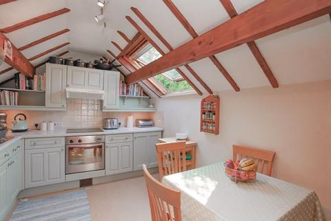 1 bedroom detached house for sale, The Old Stable, Gilkes Yard, Banbury - Victorian conversion