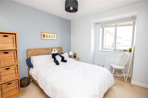 6 Foxdene Close, London, E18 1BH