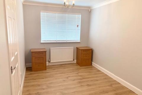 1 bedroom flat to rent, Hertford Road, Enfield Highway, Enfield EN3