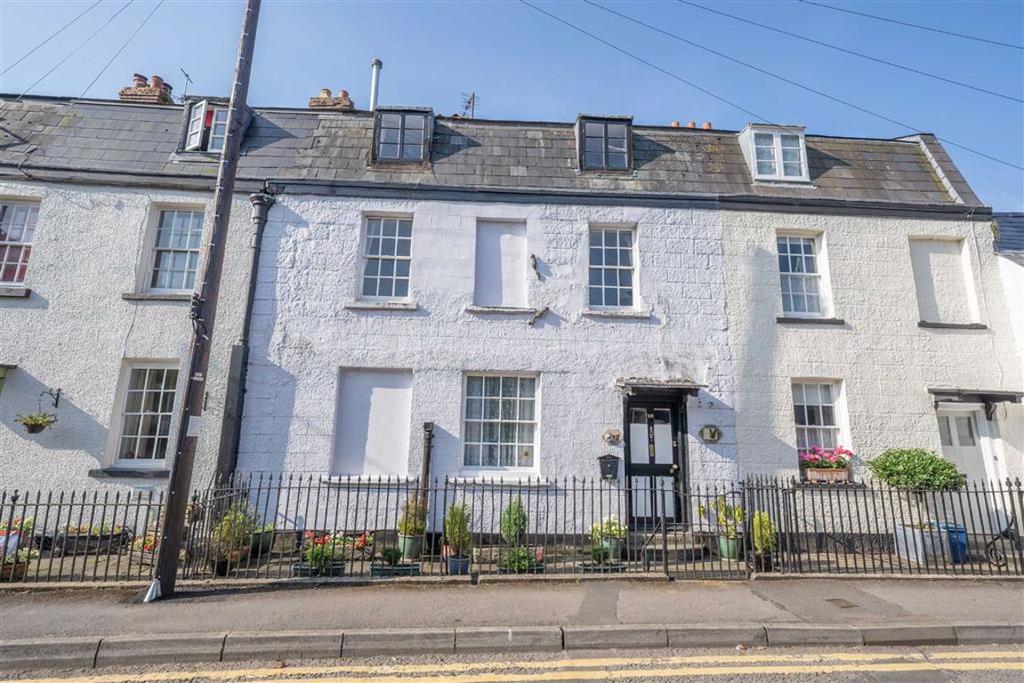 St Ann Street, Chepstow... 6 bed house £400,000