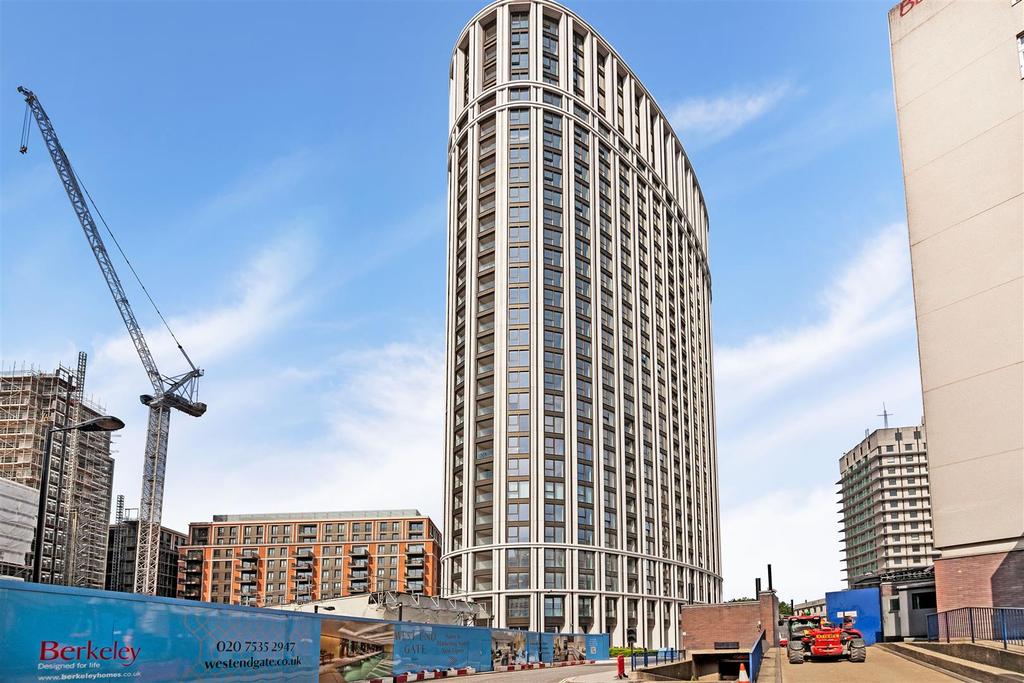 30274 gj 205 westmark tower 11.jpg
