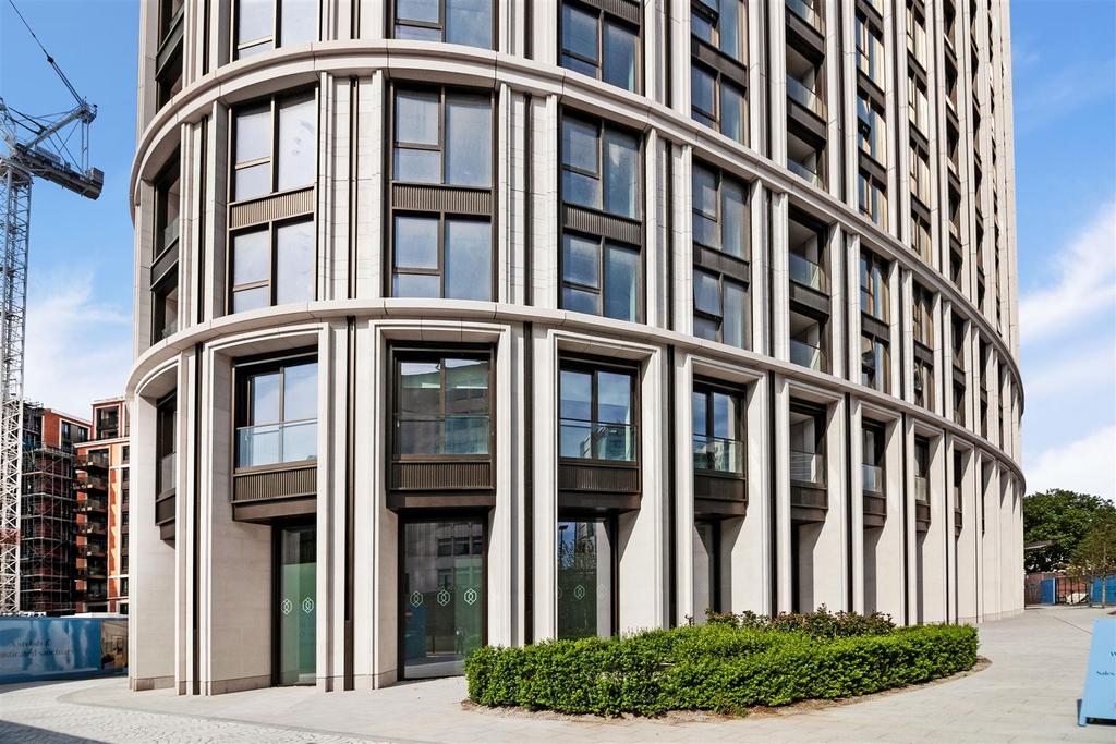 30274 gj 205 westmark tower 13.jpg