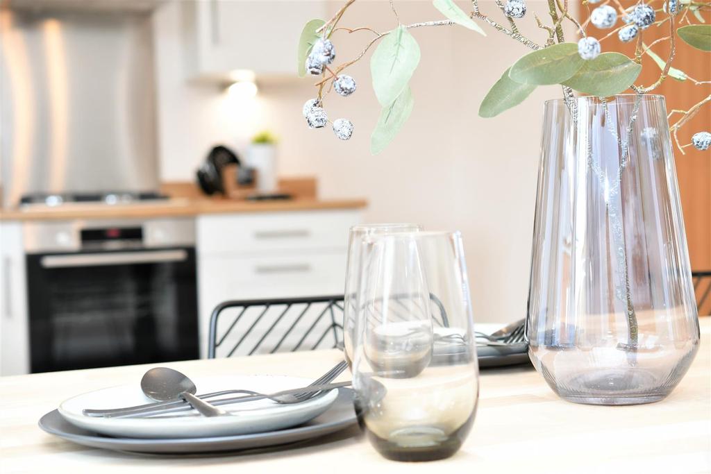 Example Dining Kitchen
