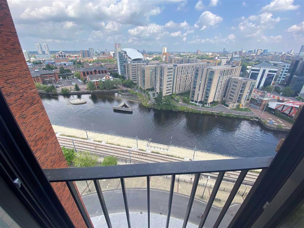 No 1 Old Trafford, 4 Wharf End, Old Trafford 2 bed apartment £1,025 pcm (£237 pw)