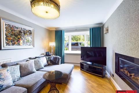 19 Vicarage Gardens, Burscough, Ormskirk, L40 7UU