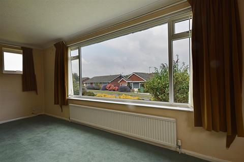 3 Lychgate Close, Bexhill-on-sea, TN40 2EW