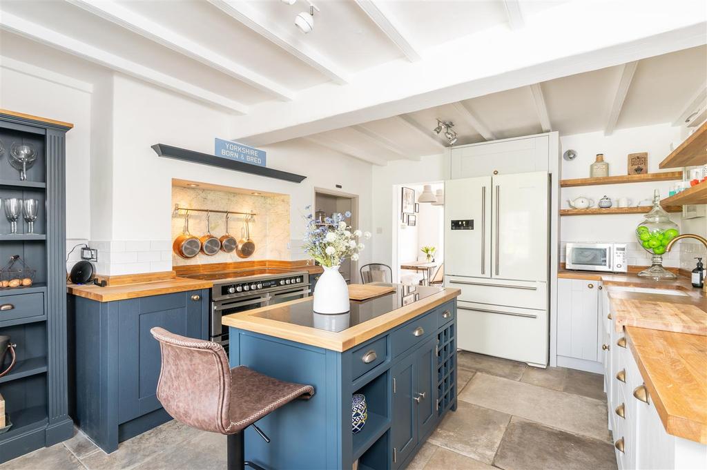 Breakfast kitchen