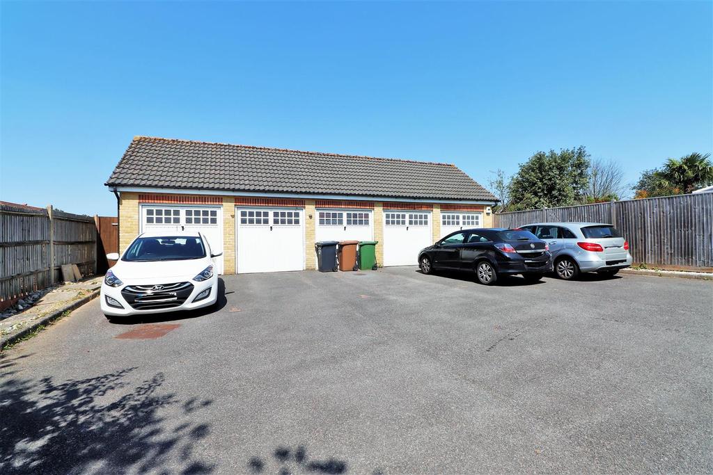 Garage En-Bloc