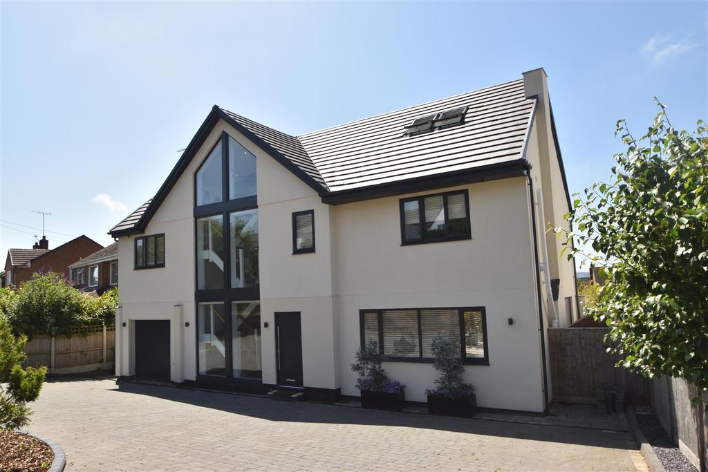Pipers Lane, Heswall, Wirral 5 bed detached house £850,000
