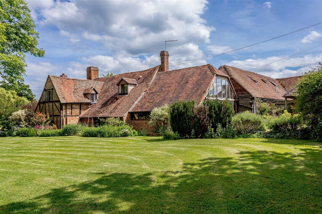 8468606-exterior19.jpg