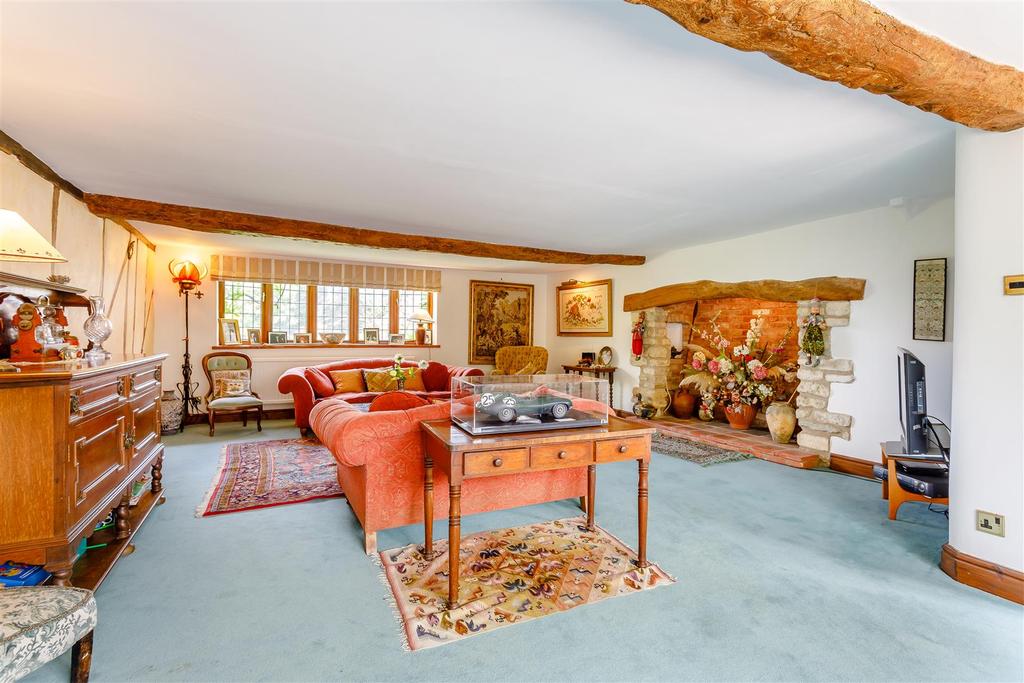 8468606-interior01.jpg