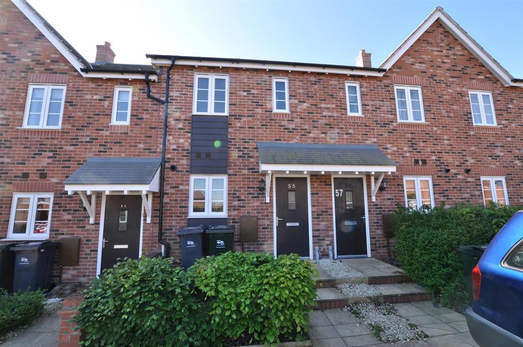 55 Bracken Way, Malvern 2 bed terraced house £740 pcm (£171 pw)