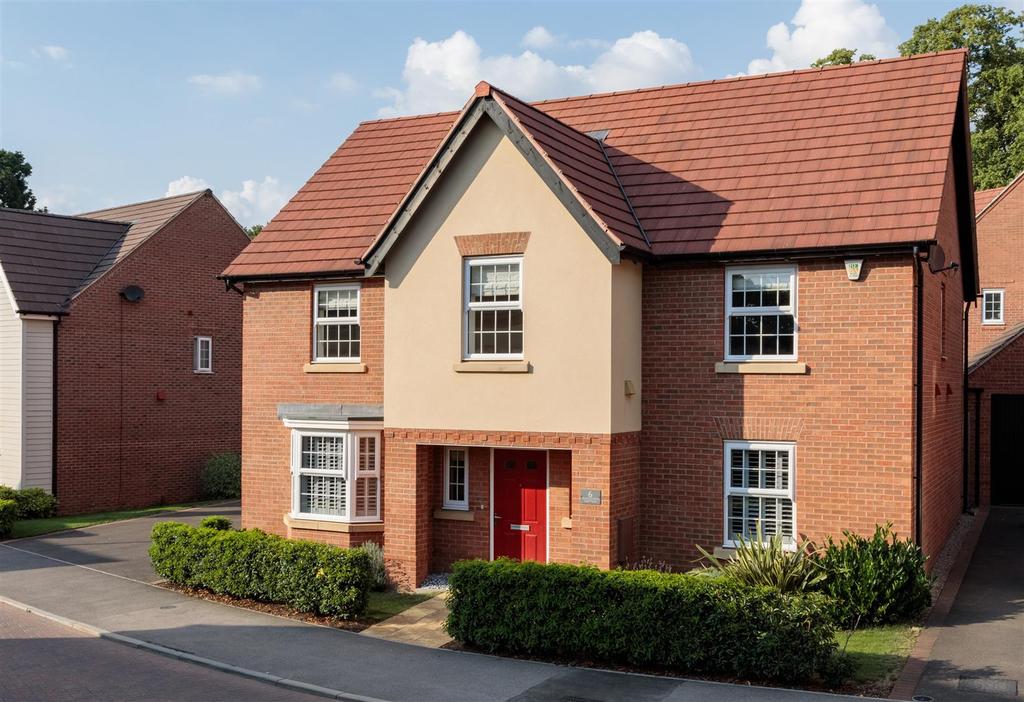 Kensington Avenue, Burbage 4 bed detached house £550,000