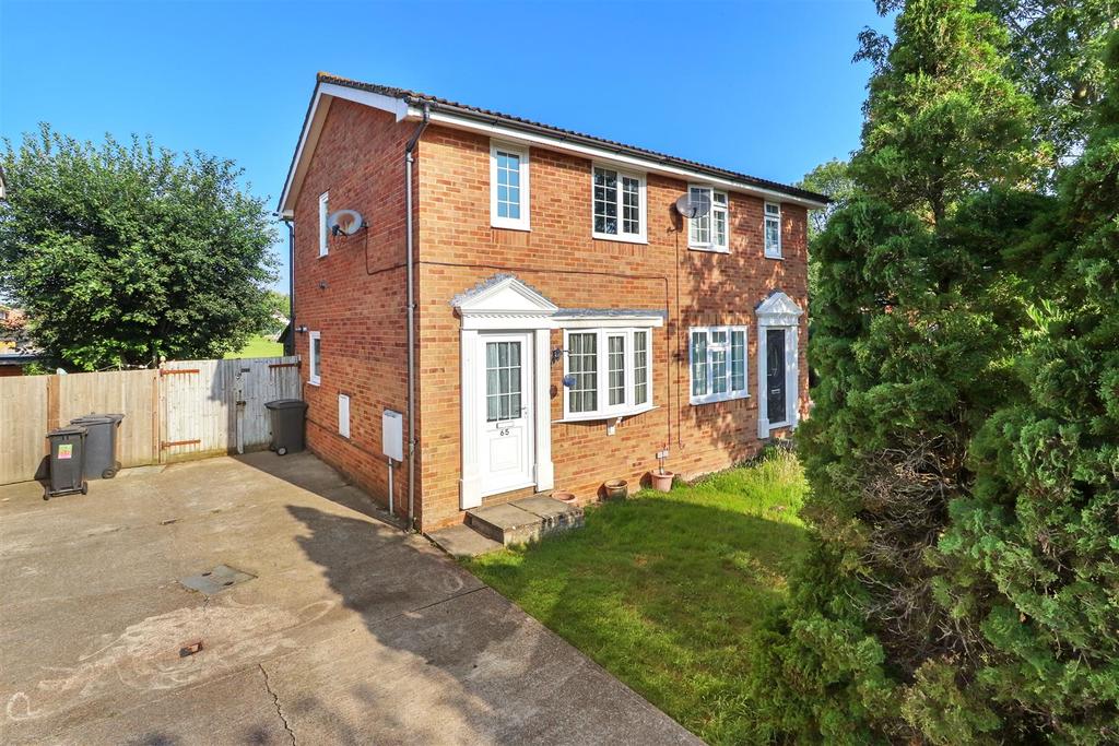 Quinnell Drive 2 bed semidetached house £225,000