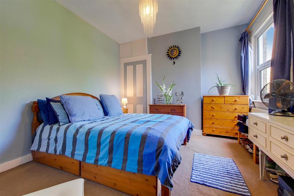 5 Main Bedroom-1.jpg